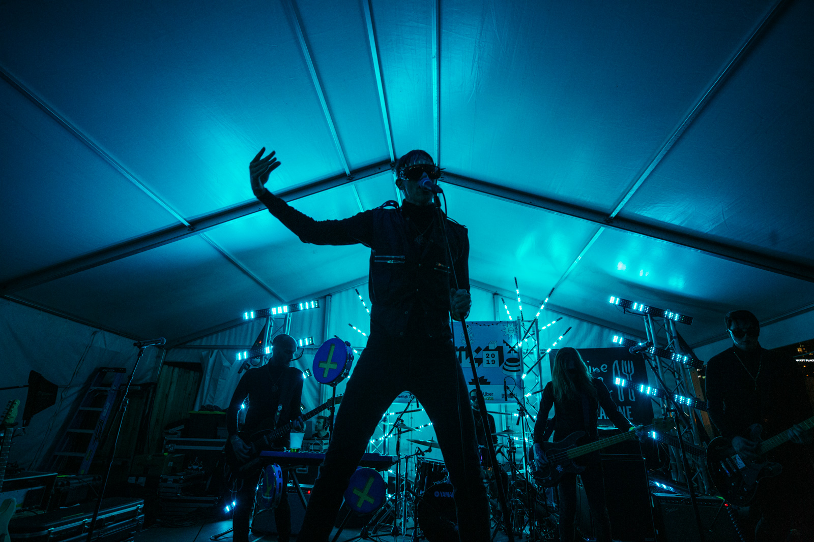 DRAKULAS — Bungalow, 2019